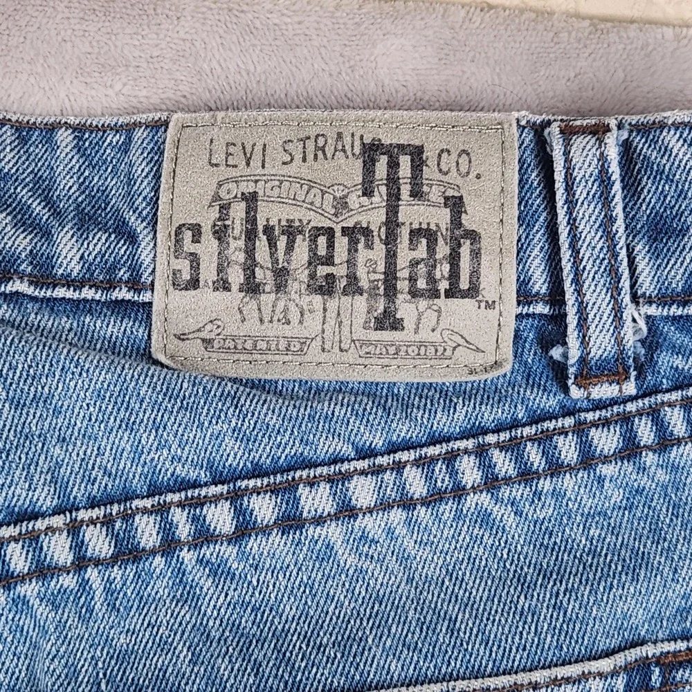 Vintage Levis SilverTab Baggy Jeans Mens 34x30 Medium Wash Relaxed Tapered 90s